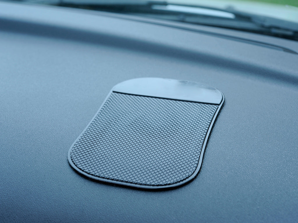 Anti-Slip Gadget Dash Pad